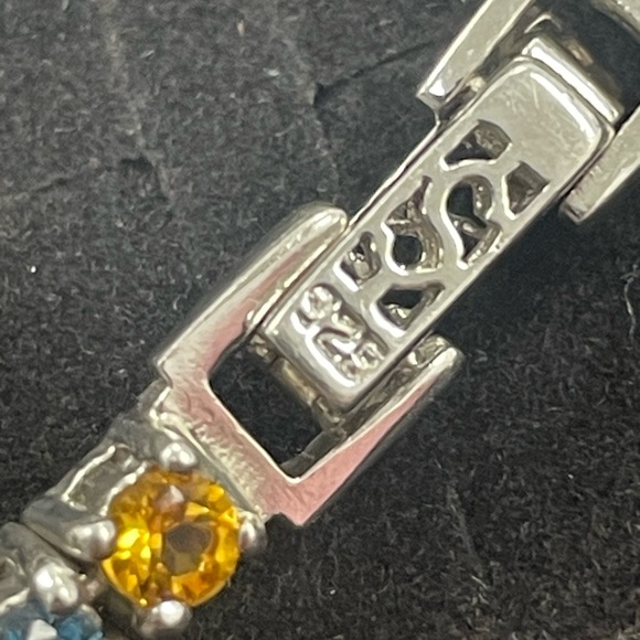 New 7.5" marquise garnet another gust and other gems sterling silver bracelet - Picture 3 of 9